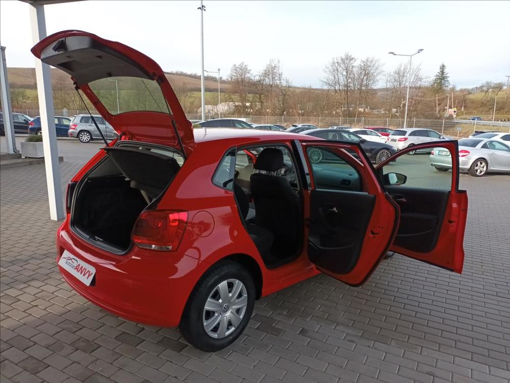 Volkswagen Polo 1,2 HTP,44KW,KLIMA,SERVISKA,ES