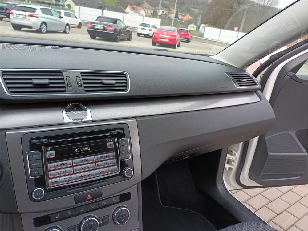 Volkswagen Passat 2,0 TDI 125kW DSG,R,SERVISKA