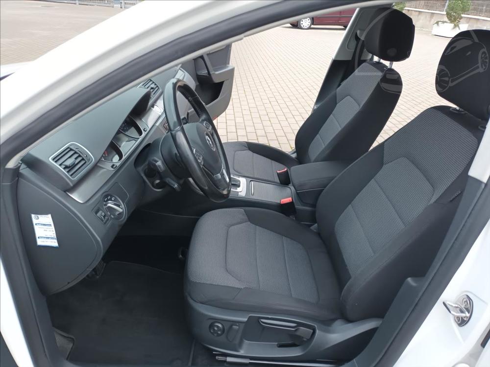 Volkswagen Passat 2,0 TDI 125kW DSG,R,SERVISKA