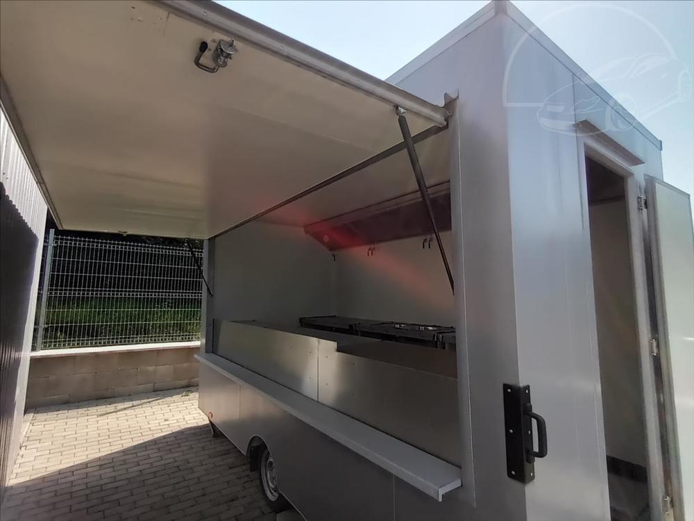 Vezeko  R2B1X FOODTRUCK