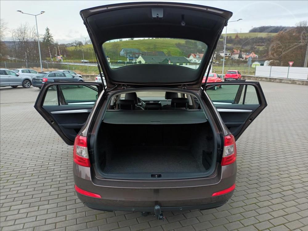 koda Octavia 2,0 TDI 110 kW,SERVISKA,TAN