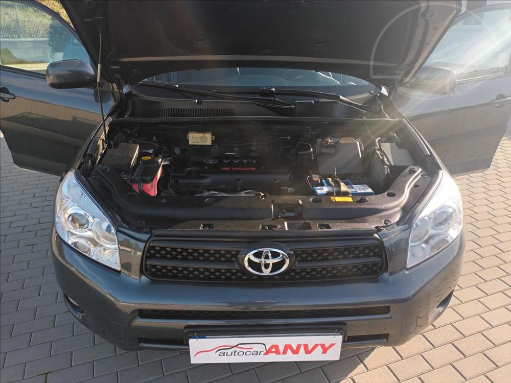 Toyota RAV4 2,0 VVT-i AUTOMAT,R,1MAJ