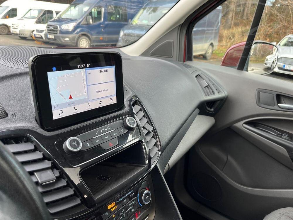 Ford Tourneo Connect TOP vbava TOP stav zruka od