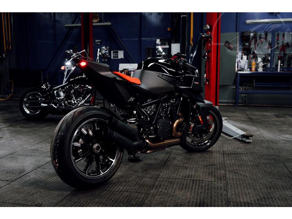 KTM  Brabus 1300 R First Edition