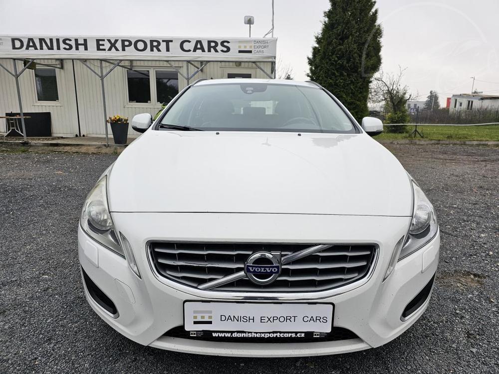 Volvo V60 D5 158kW R-DESIGN