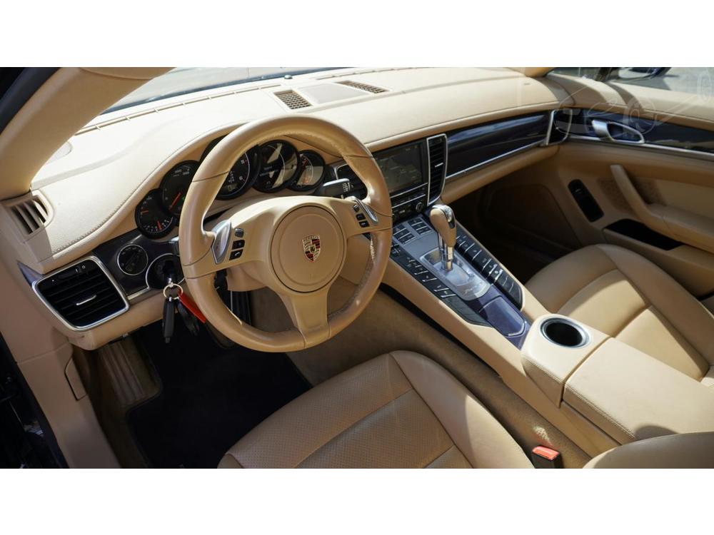 Porsche Panamera 3,0D TIPTRONIC S8