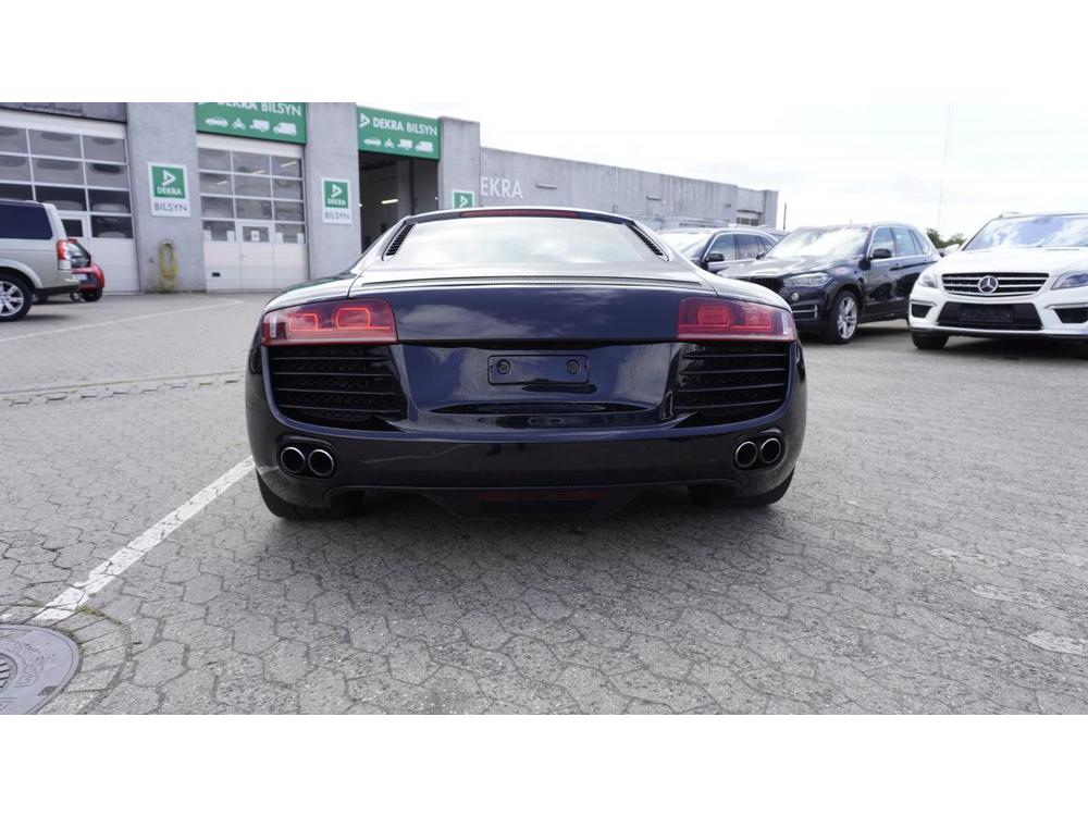 Audi R8 4,2 FSI QUATTRO 420 kon