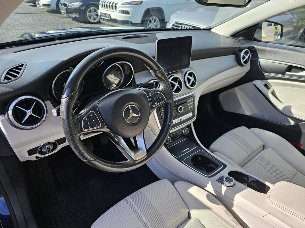 Mercedes-Benz CLA 220 CDI 125 kW znakov SERVIS