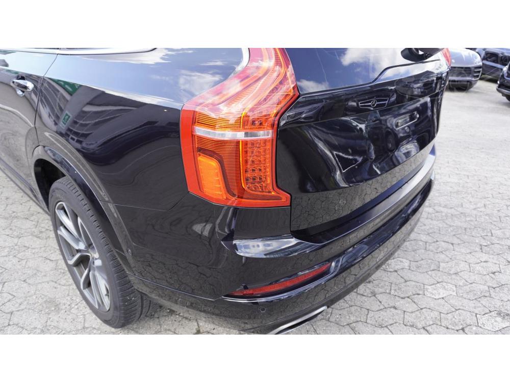 Volvo XC90 2,0 D5 MOMENTUM 4WD AUT