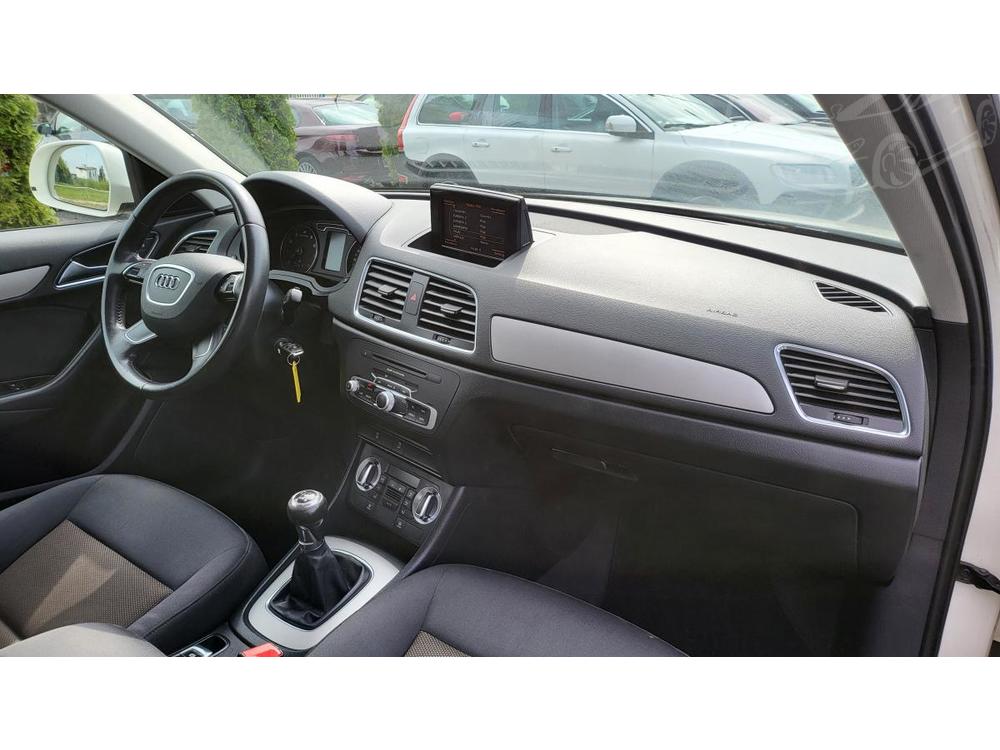 Audi Q3 1.4 TSi 110 kW,MANUL,SERVISKA