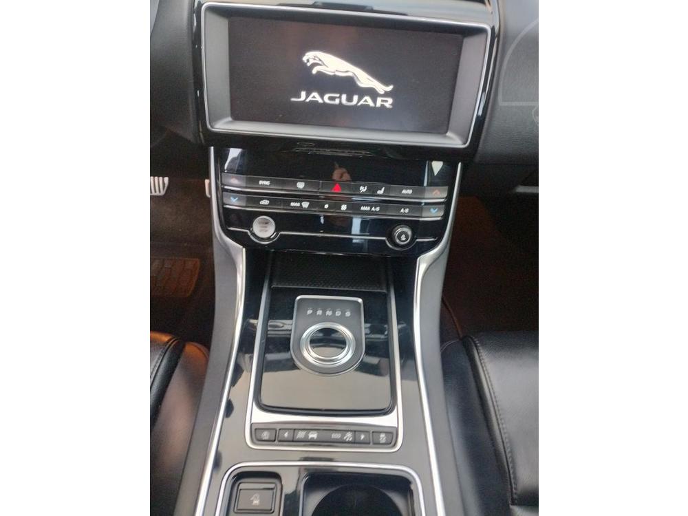 Jaguar  2.0D-132kW PRAVIDELN SERVIS