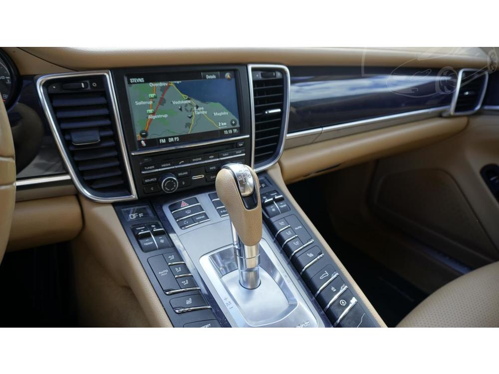 Porsche Panamera 3,0D TIPTRONIC S8