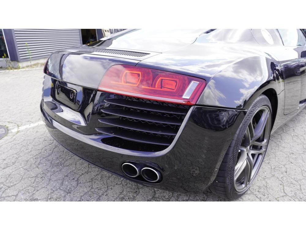 Audi R8 4,2 FSI QUATTRO 420 kon