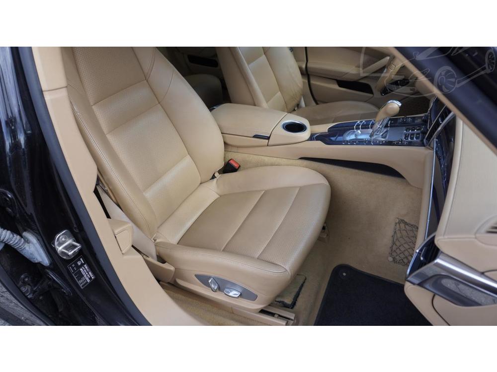 Porsche Panamera 3,0D TIPTRONIC S8