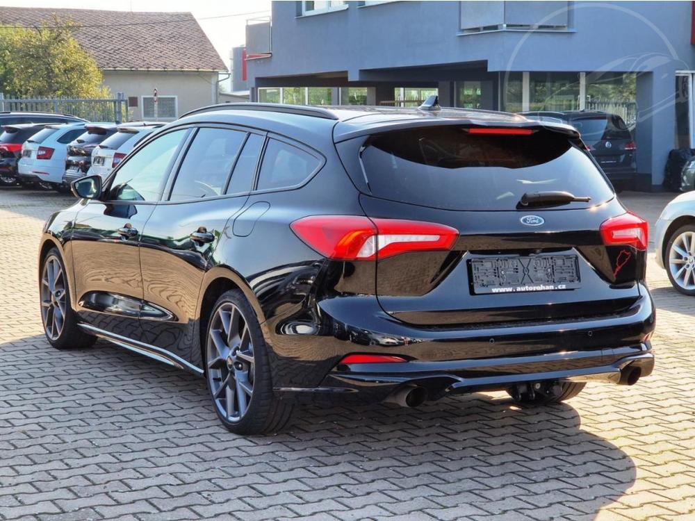 Ford Focus ST-2.3i-206KW-RECARO-MATRIX-B&