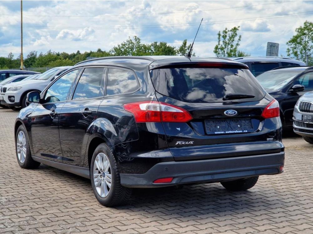 Ford Focus 1.0i-125PS-KLIMA-ROZVODY-