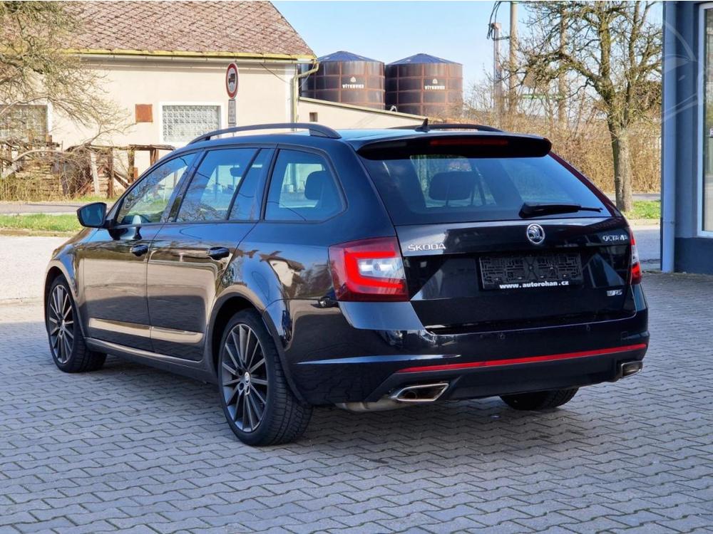 koda Octavia RS-2.0TSi-180KW-VIRUAL-LED-NAV