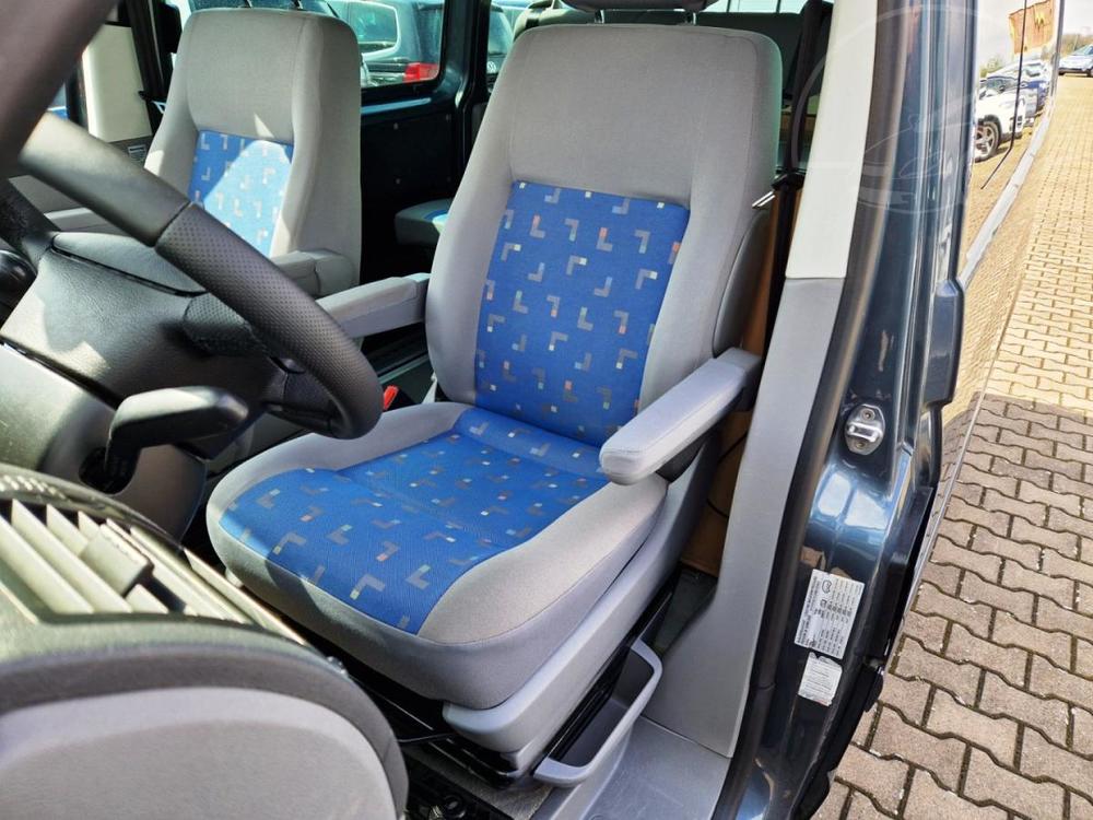 Volkswagen Multivan 2.5TDi-130PS-BEACH-MULTIFLEX-