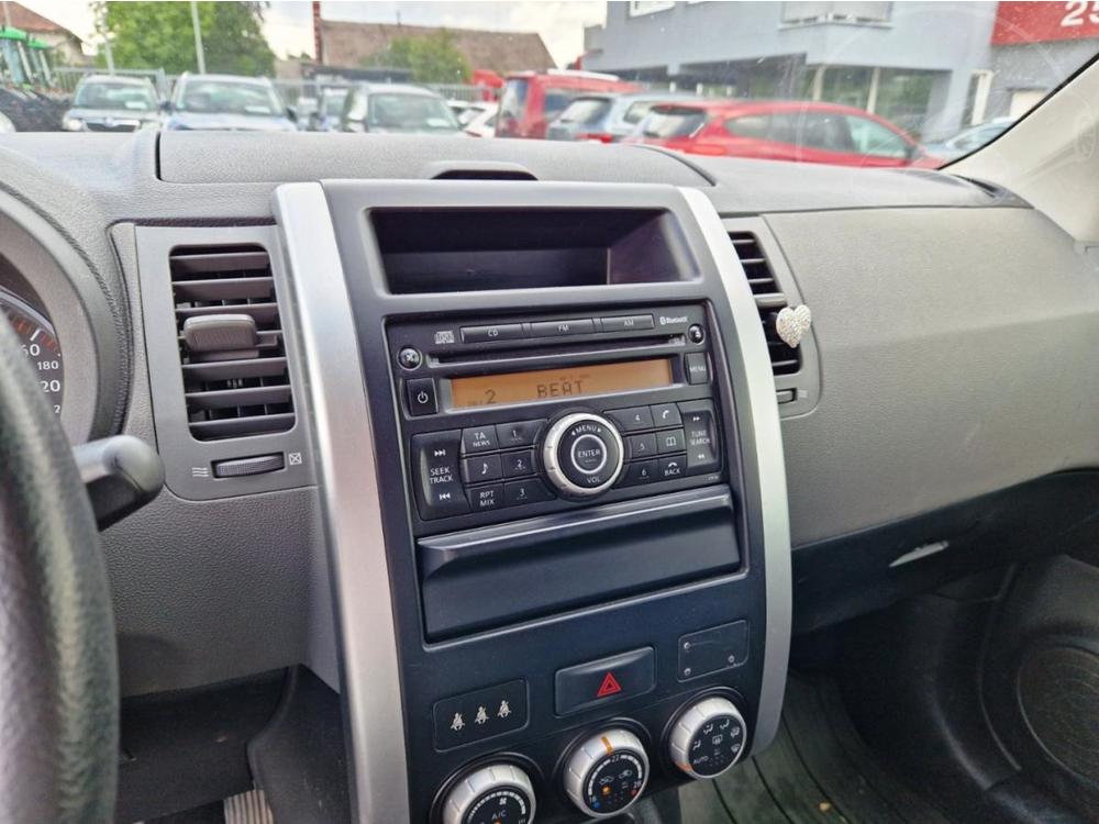 Nissan X-Trail 2.0i-104KW-4x4-KLIMA-