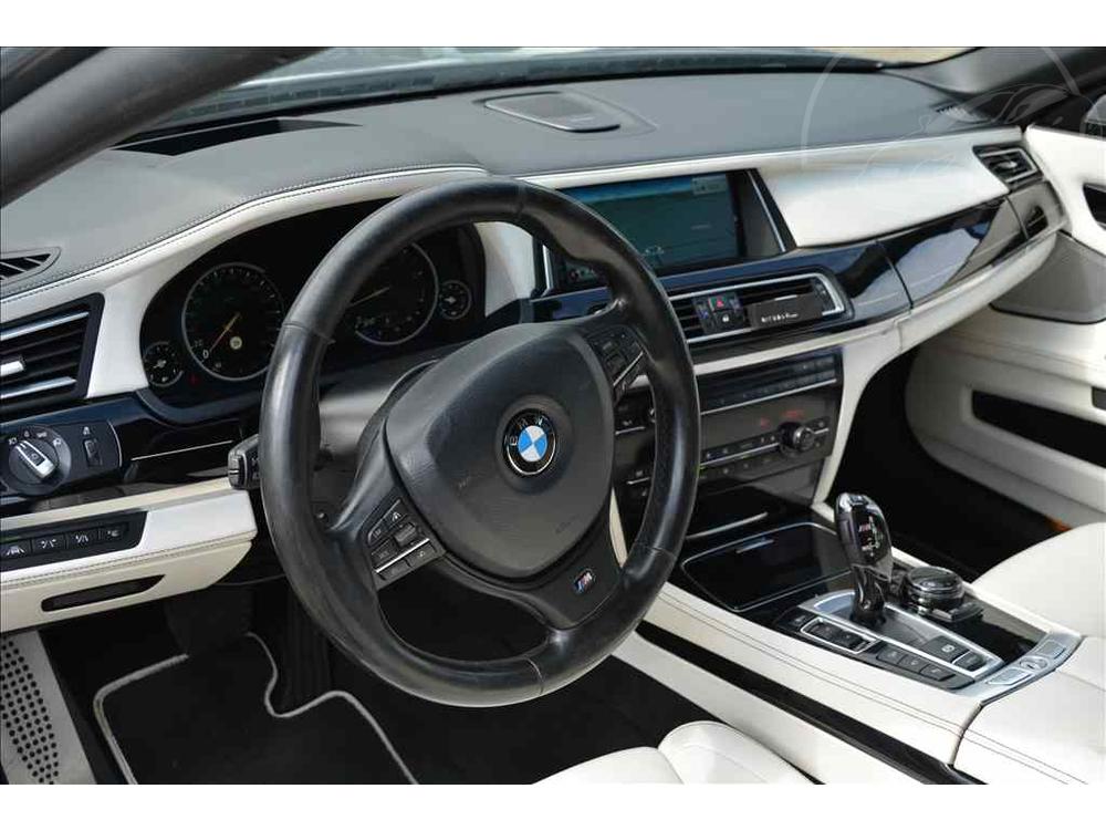 BMW  750I XDRIVE