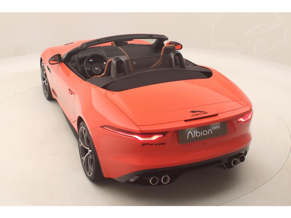 Jaguar F-Type P450 R-DYNAMIC AUT