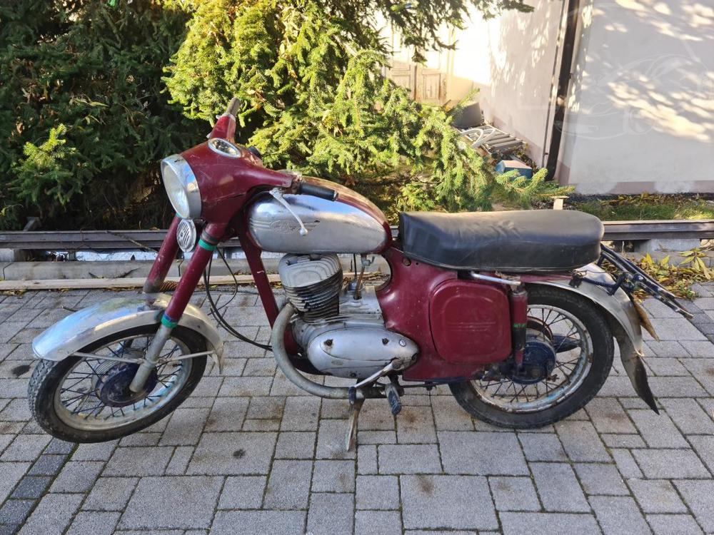 Jawa  250 1960 s doklady