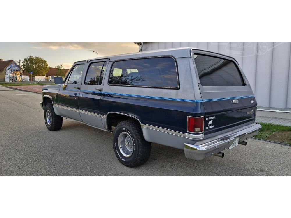 Chevrolet Suburban K10 4x4