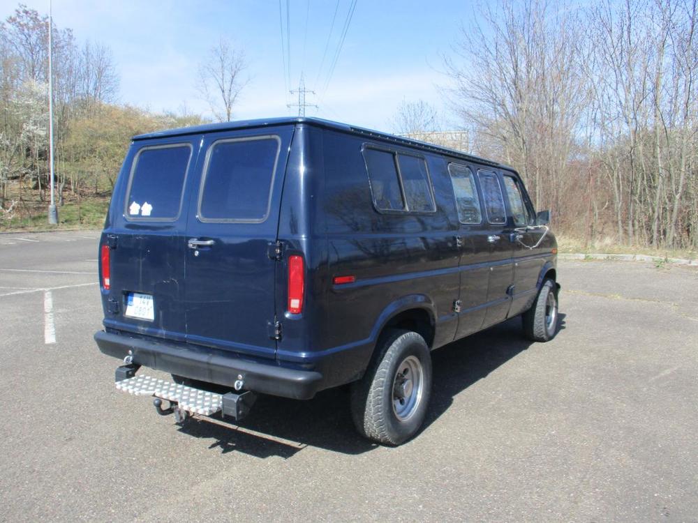 Ford  Econoline E350