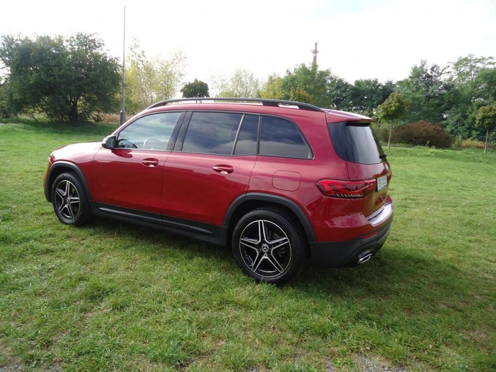 Mercedes-Benz GLB 200 AMG