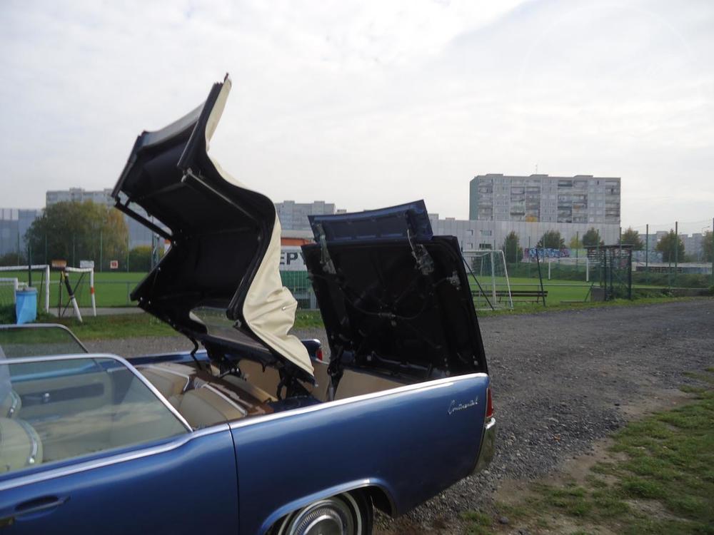 Lincoln Continental Convertible