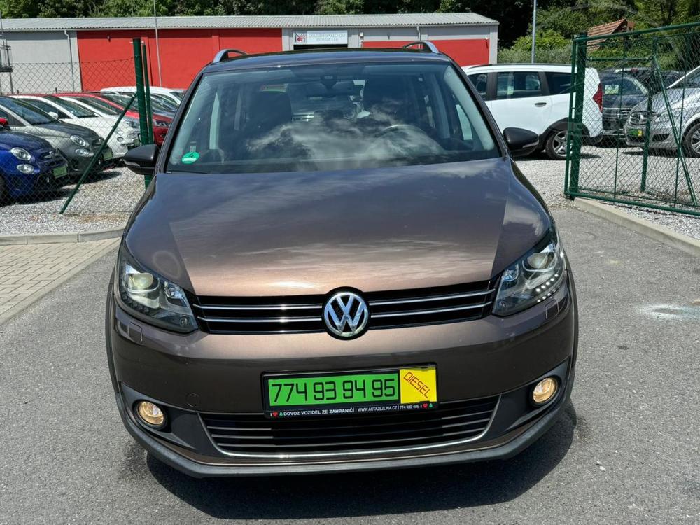 Volkswagen Touran CROSS 2,0 TDI - BI-XENON