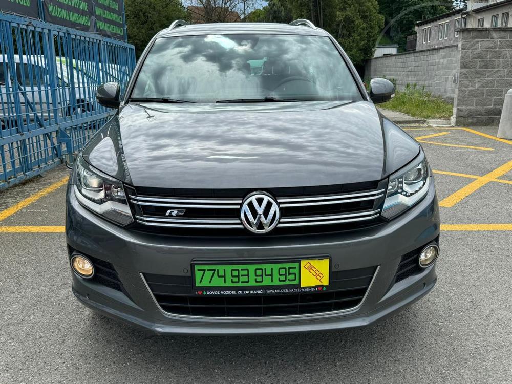 Volkswagen Tiguan R-LINE 2,0 TDI- NAVI,BI-XENON