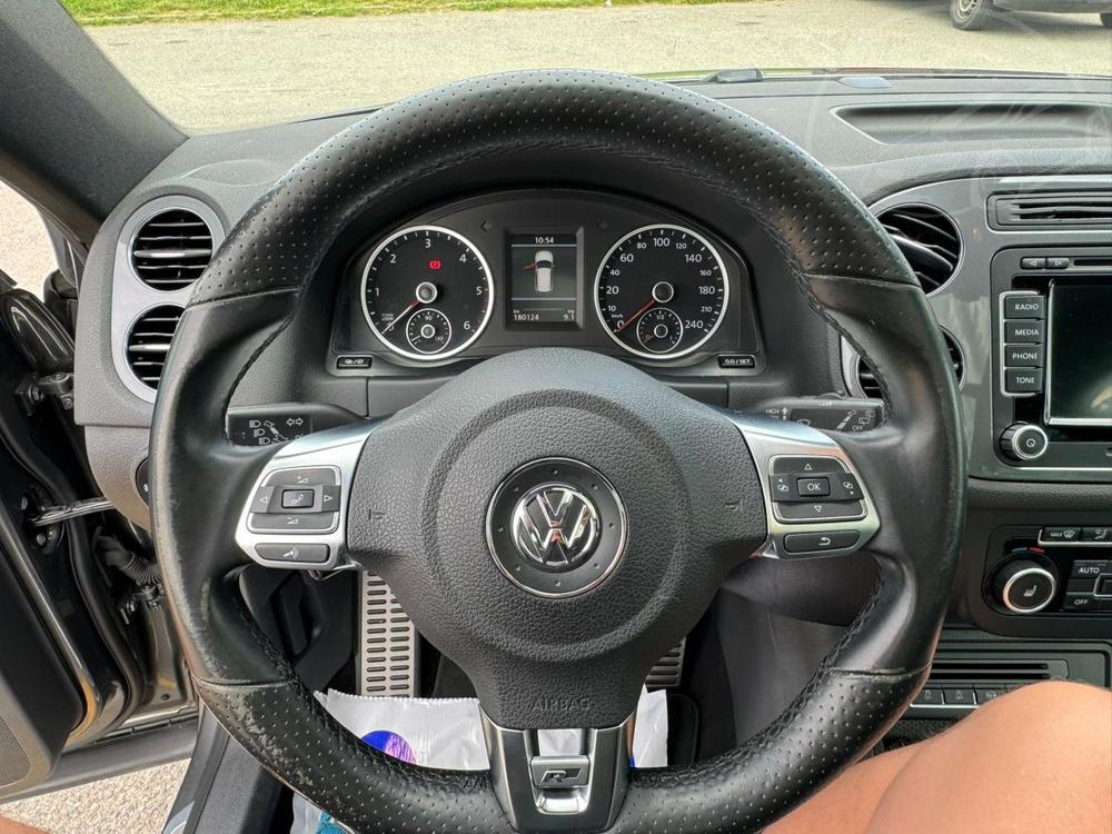 Volkswagen Tiguan R-LINE 2,0 TDI- NAVI,BI-XENON