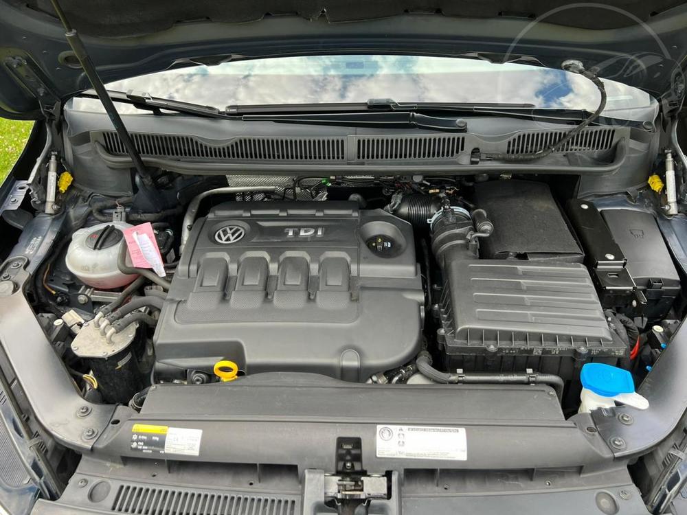 Volkswagen Touran III 2,0 TDI 110 kW-TOP STAV !