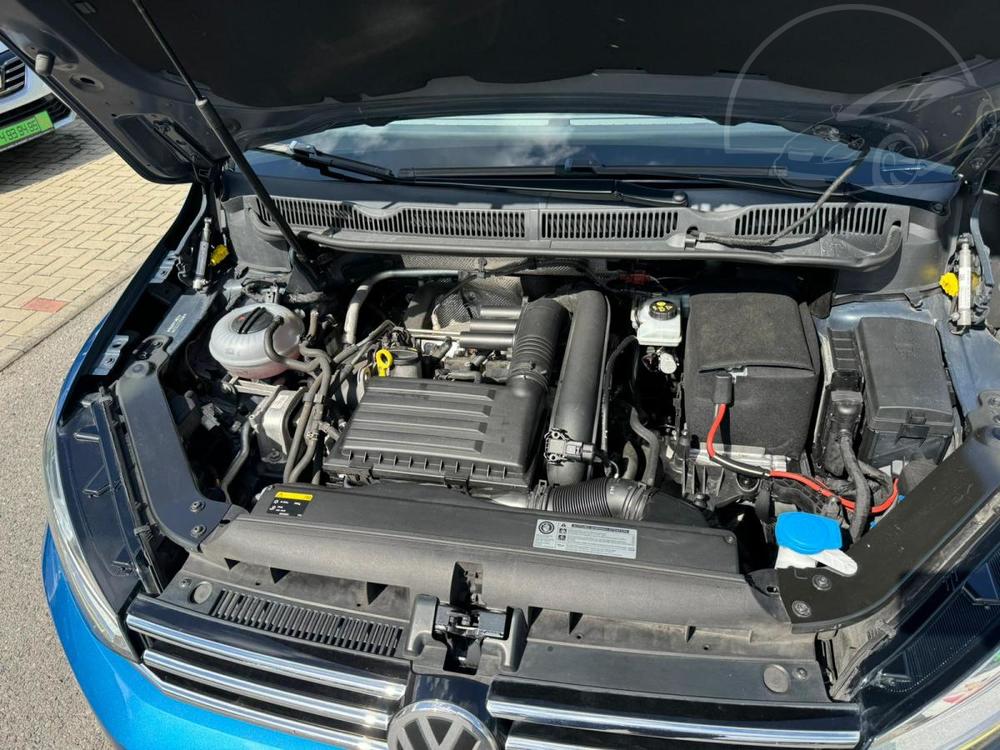 Volkswagen Touran 1,4 TSI - 110 kW - NAVI !