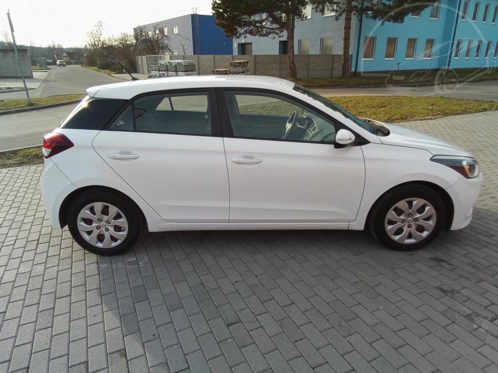 Hyundai i20 1.2i SELECT,NAJ.76TIS.KM !