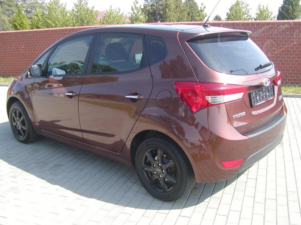 Hyundai iX20 1.6i AUTOMAT,PANORAMA,74TIS.KM