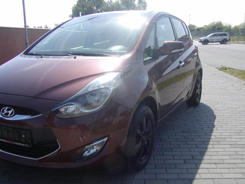 Hyundai iX20 1.6i AUTOMAT,PANORAMA,74TIS.KM