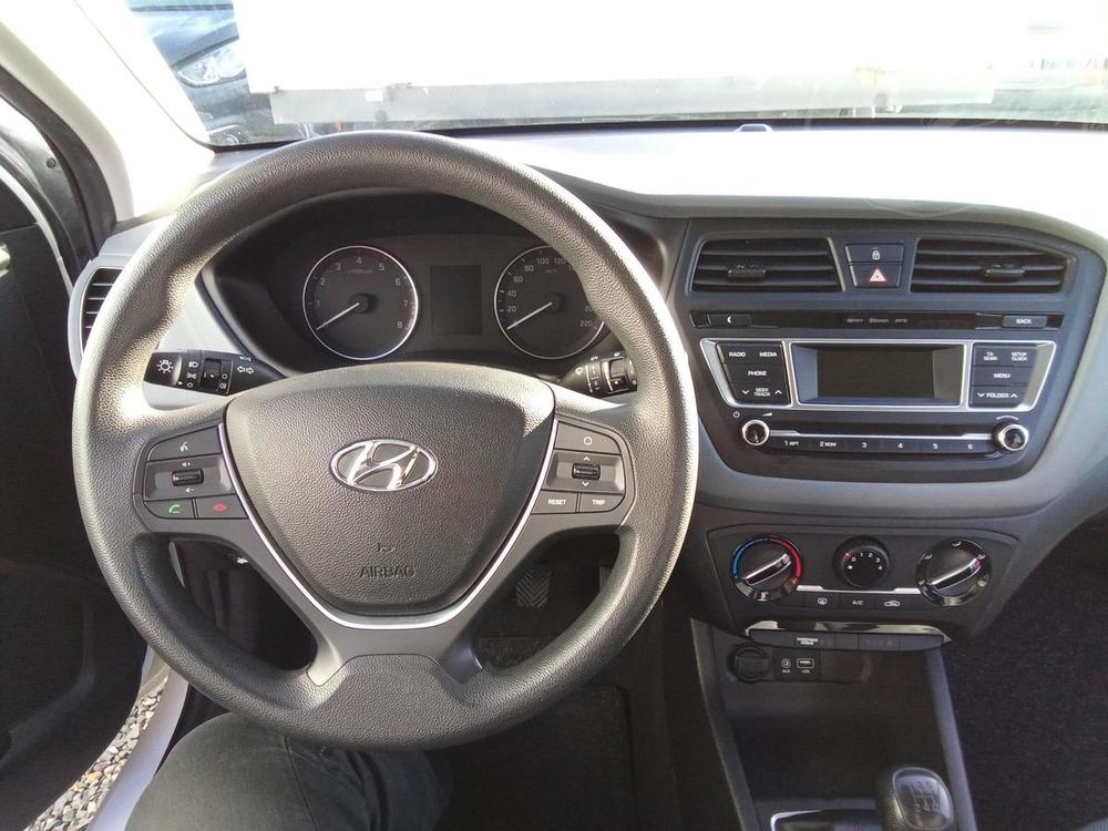 Hyundai i20 1.2i SELECT,NAJ.49TIS.KM !