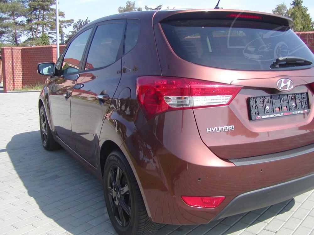 Hyundai iX20 1.6i AUTOMAT,PANORAMA,74TIS.KM