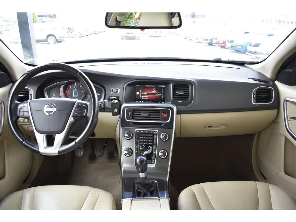 Volvo S60 D3 SUMMUM *BLIS*NAVI*SERVISKA*