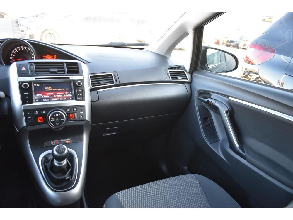 Toyota Verso 1.6 D-4D 82kW *7.MST*KAMERA*