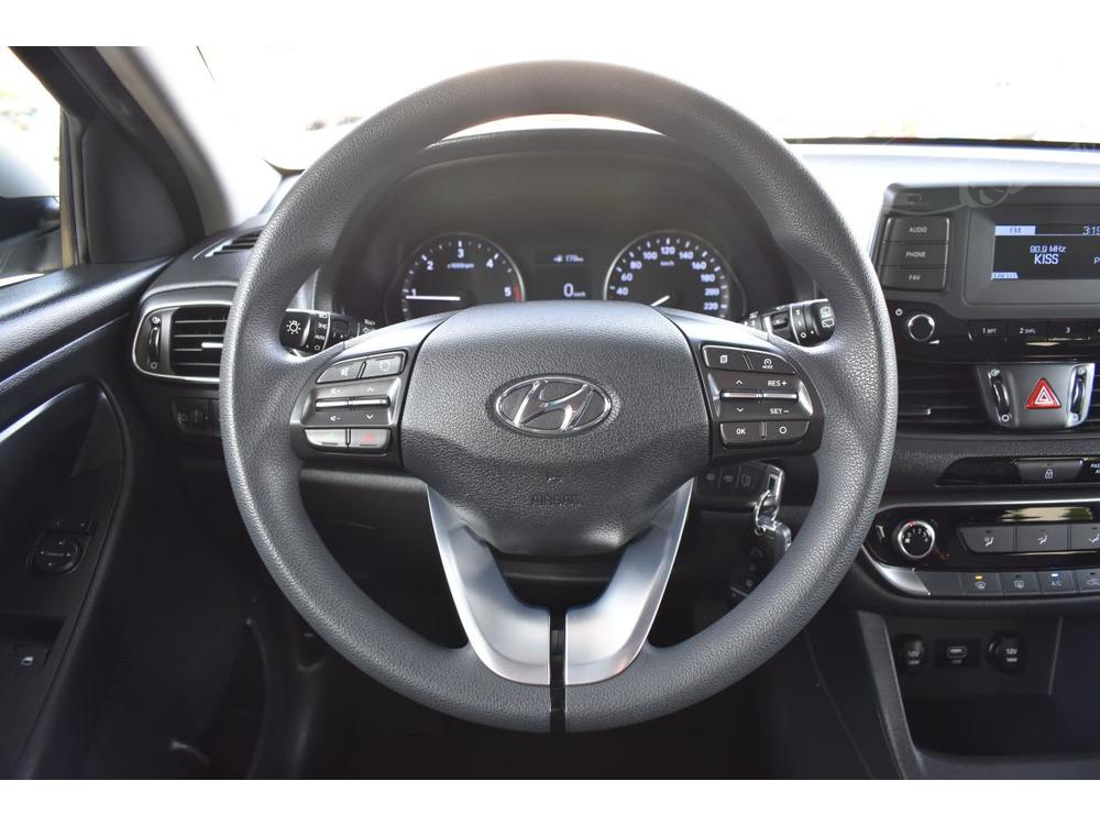 Hyundai i30 1.6CRDi TRIKOLOR 2xPNEU*R 1.M