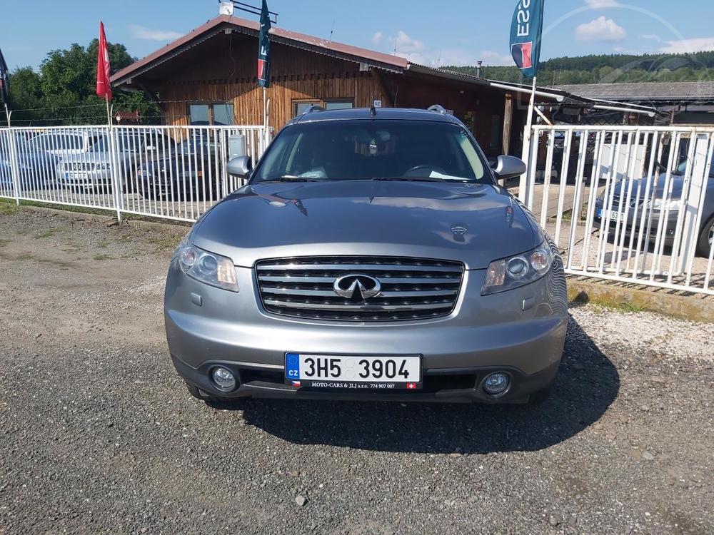 Infiniti FX45 4,5   232KW V8