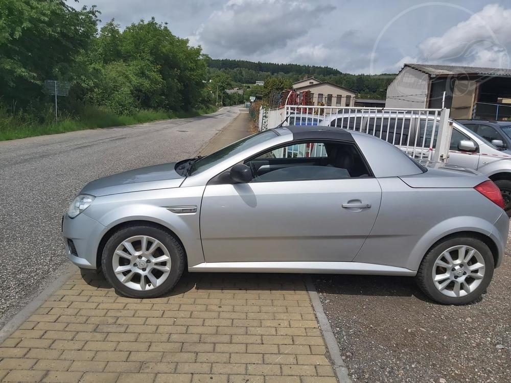 Opel Tigra 1,8 92 KW