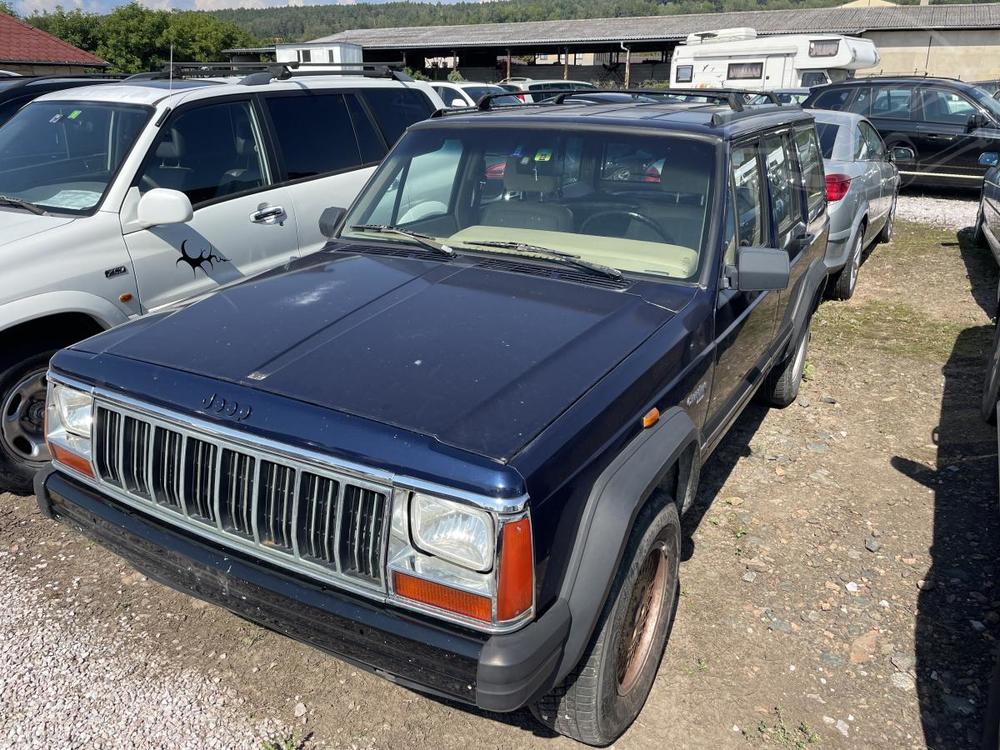 Jeep Cherokee 2.5 89kw manul