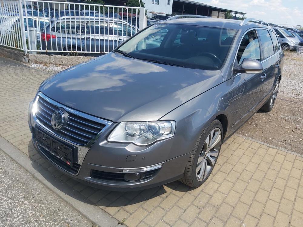 Volkswagen Passat 3,2i  4x4   184 KW