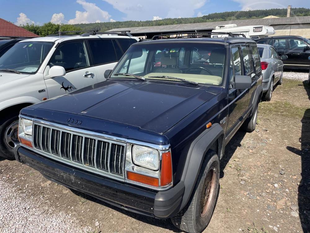 Jeep Cherokee 2.5 89kw manul