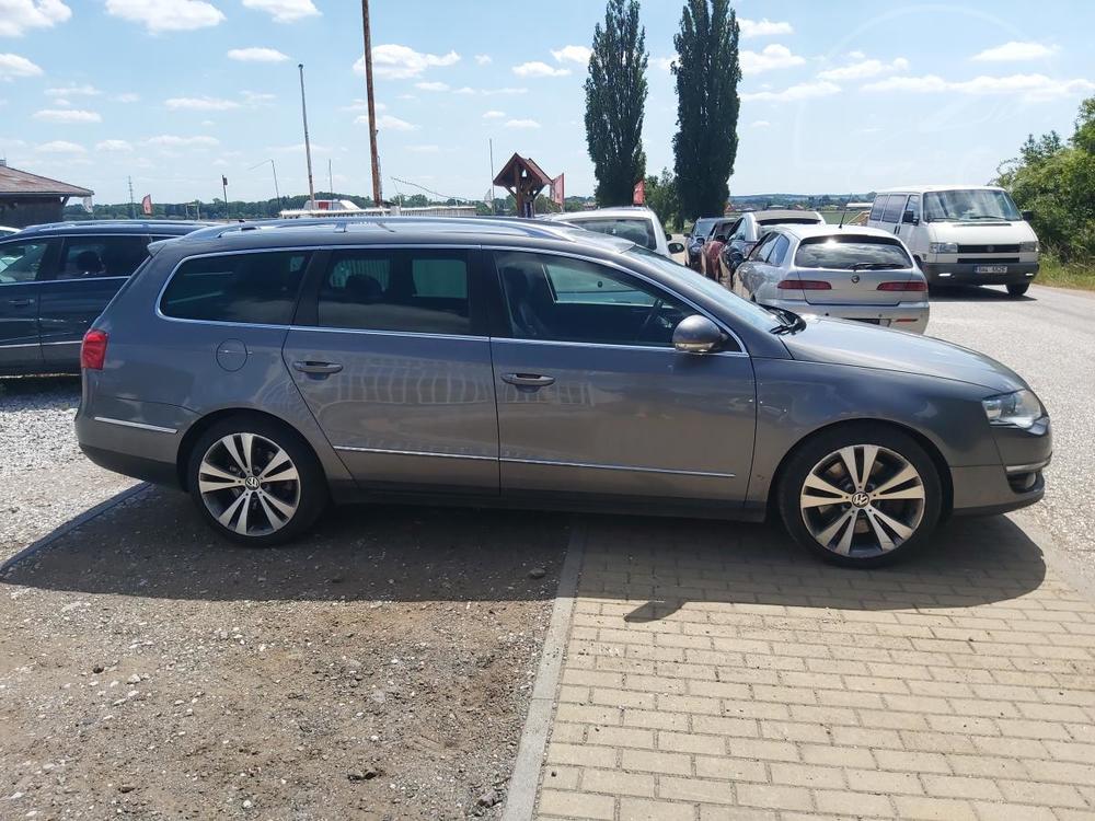 Volkswagen Passat 3,2i  4x4   184 KW