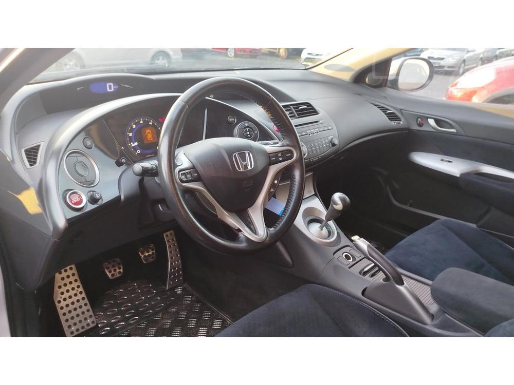 Honda Civic 1.8 VTi  FULL SERVIS